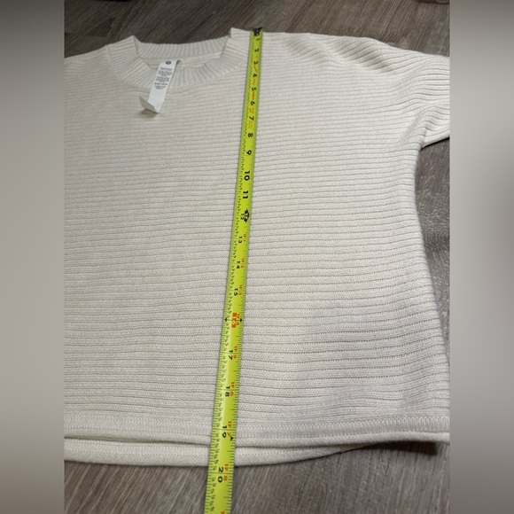 Lululemon Silk Blend Cable Pullover Crewneck Sweater Small - Picture 7 of 8